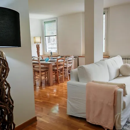 Apartment Jonathan Luxury Per 10 *
