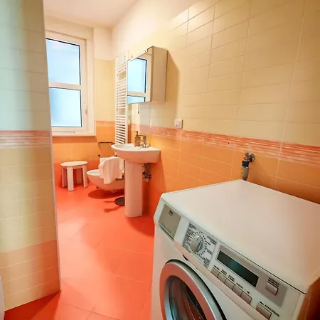 Jonathan Luxury Per 10 Apartment