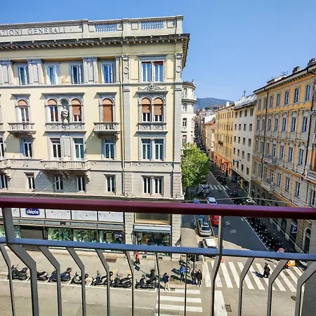 Apartment Jonathan Luxury Per 10