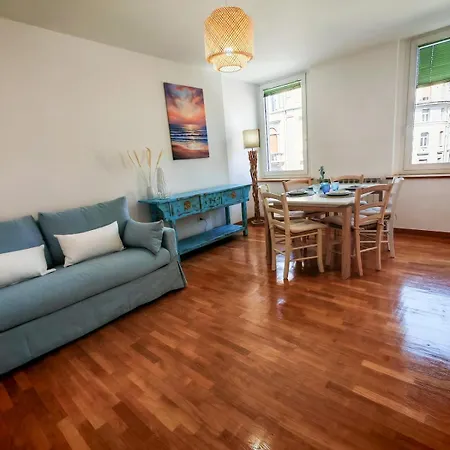 Jonathan Luxury Per 10 Apartment Trieste