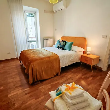 Jonathan Luxury Per 10 Trieste