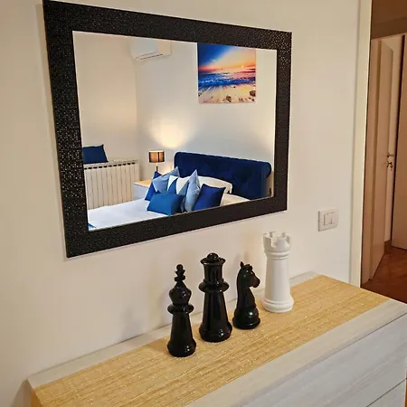 Apartment Jonathan Luxury Per 10 Triest