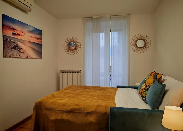 Jonathan Luxury Per 10 Trieste