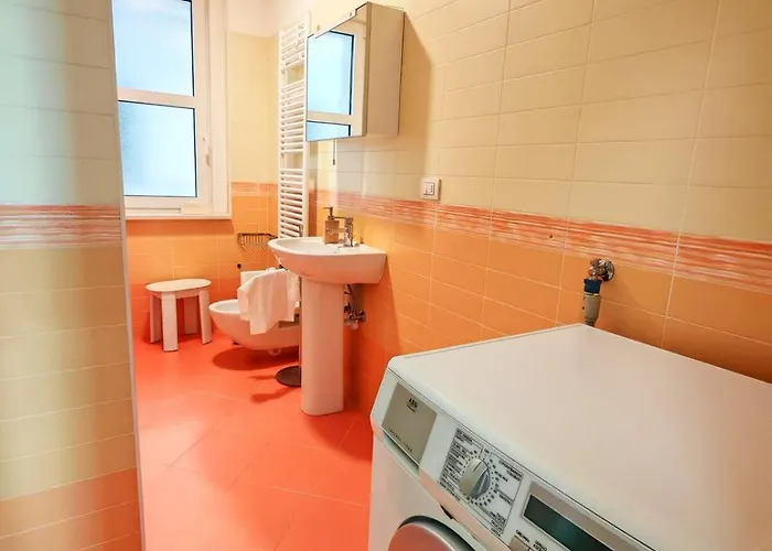 Jonathan Luxury Per 10 Apartment