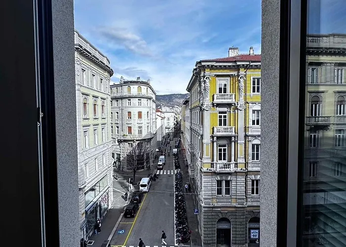 Jonathan Luxury Per 10 * Trieste